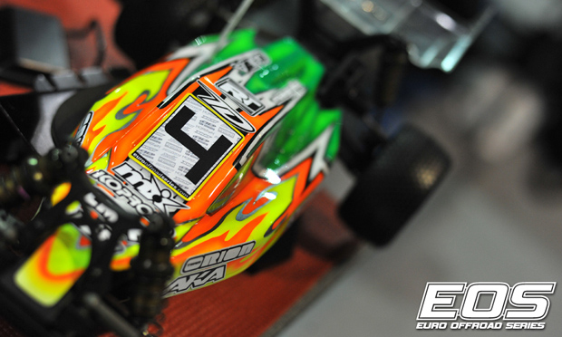 sat_ronnie2wdcar