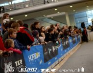 sat-crowds