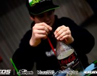 sat_handscoke